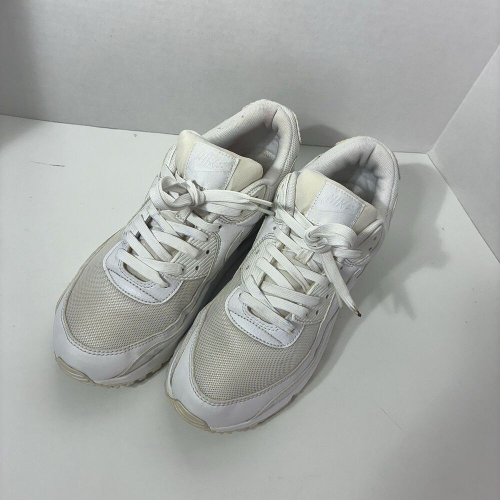 Nike Air Max 90 Men’s Size 11.5 Triple White Sneakers Shoes DH8010-100